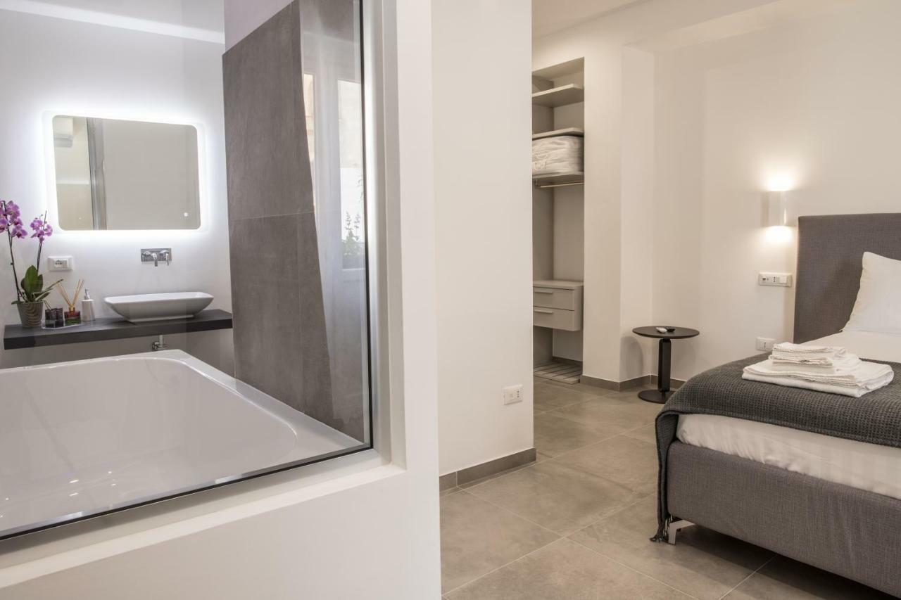 Suitesgaribaldi Cagliari Exterior foto